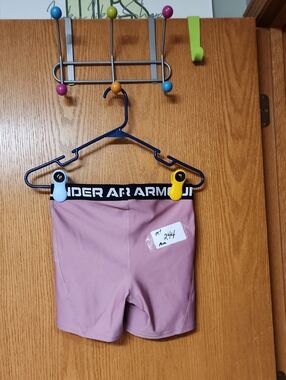 Under Armour Pink Athletic Shorts womens M number 244 no tags...